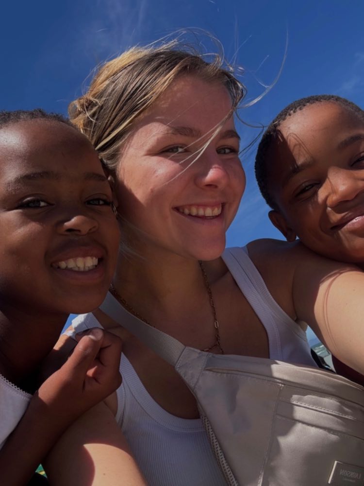 Lara Erfahrungsbericht, Surfen & Soziale Arbeit, 4